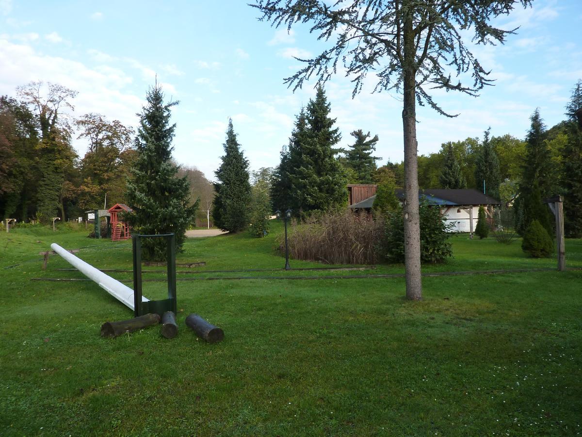 Hotel Am Berg Spremberg Dış mekan fotoğraf